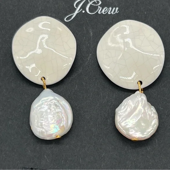 NWT J. Crew Cream Freshwater Pearl Dangle Earrings - Picture 3 of 7
